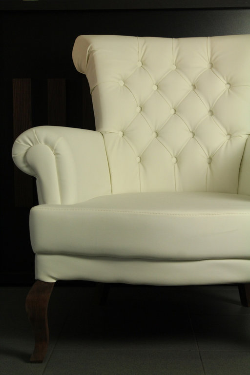 Armchair Lily T03